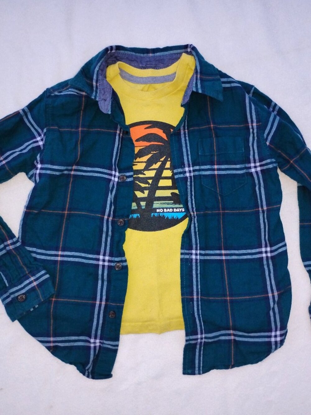 Boys Lot of 2 Shirts Teal Plaid Button Down & Yellow Graphic Tee Size 6 7 Tops
